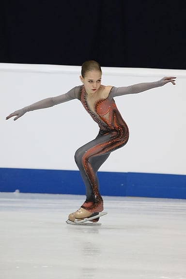 Who recorded the highest free skating score ahead of Alexandra Trusova ?