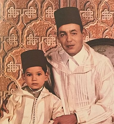 What was Hassan II's relationship to Sultan Mohammed V?