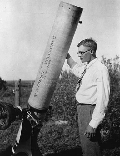 What kind of objects did Clyde Tombaugh primarily discover in his career?