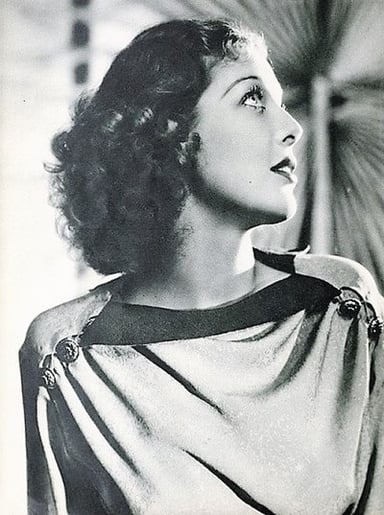 In which year was Loretta Young born?
