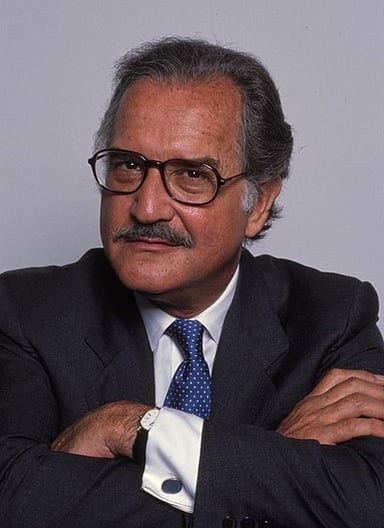 In which year was Carlos Fuentes born?