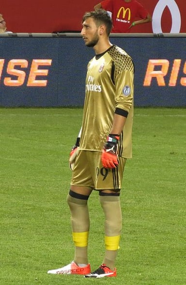What is Donnarumma's height?