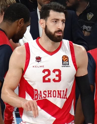 What is the current sponsored name of Saski Baskonia?