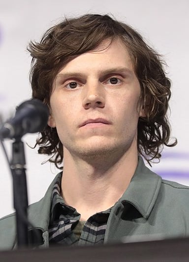 For which role did Evan Peters win a Golden Globe?