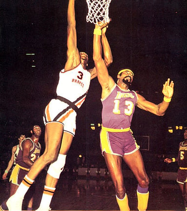 Which team did Wilt Chamberlain play for in his last NBA season?