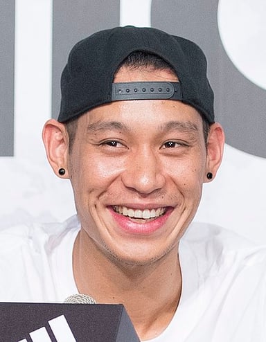 In which league is Jeremy Lin currently playing?