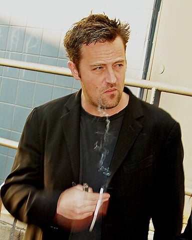 In which film did Matthew Perry play a high-schooler trapped in an adult's body?