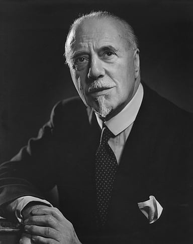 In what year was Sir Thomas Beecham born?