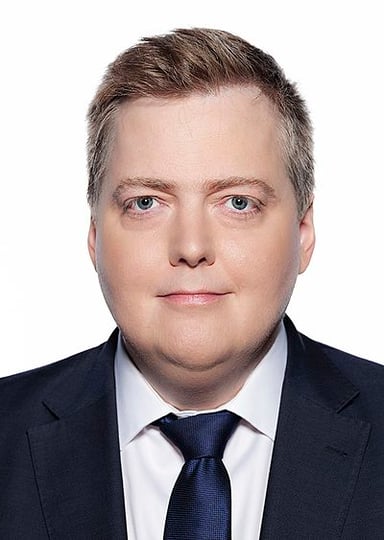 Which party did Sigmundur Davíð Gunnlaugsson chair from 2009 to 2016?