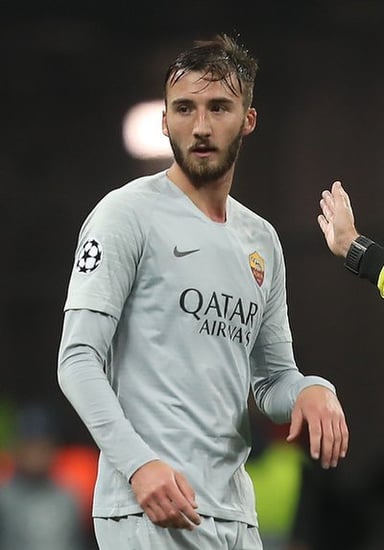 What is Bryan Cristante's jersey number at Roma?
