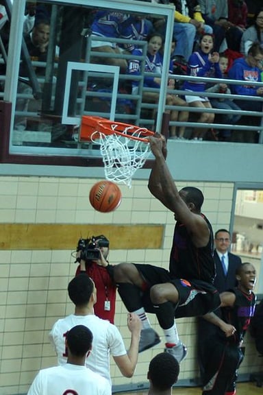 Cliff Alexander led his team to the Public High School League city championship in what year?
