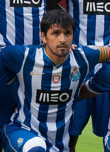 Lucho González started his career with which club?