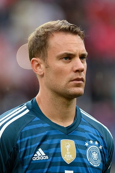 Which nation is Manuel Neuer a citizen of?
