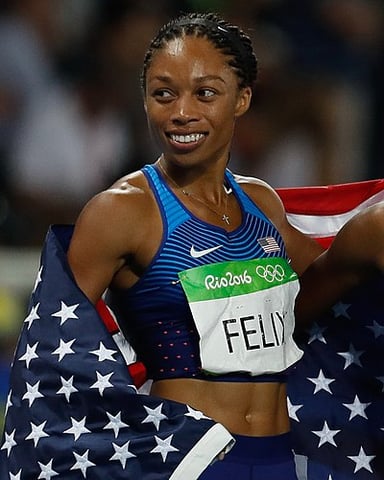 Which of the following is not an Olympic year Felix won a 4x400m relay gold?