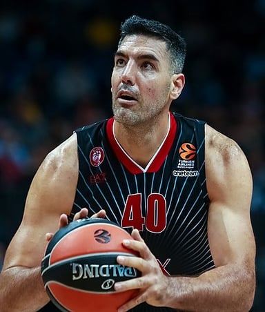 Luis Scola is from which city in Argentina?