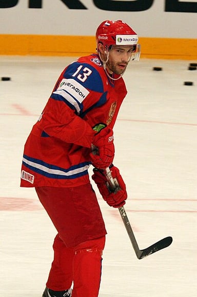 What number jersey did Datsyuk wear with the Red Wings?
