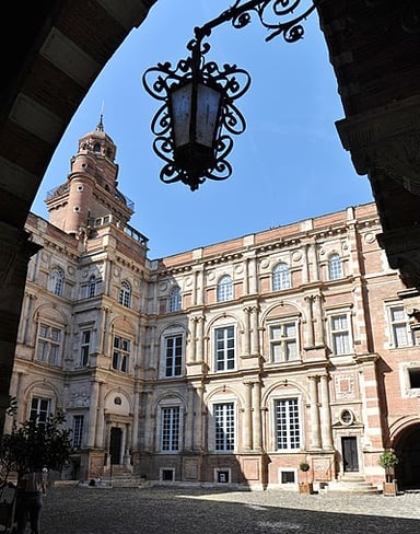 Which of the following is included in Toulouse's list of properties?[br](Select 2 answers)