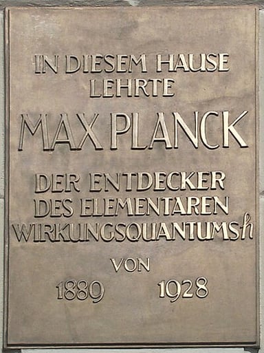 Which award did Max Planck receive in 1933?