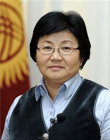 Roza Otunbayeva held which key post during the transitional Government in 2010?