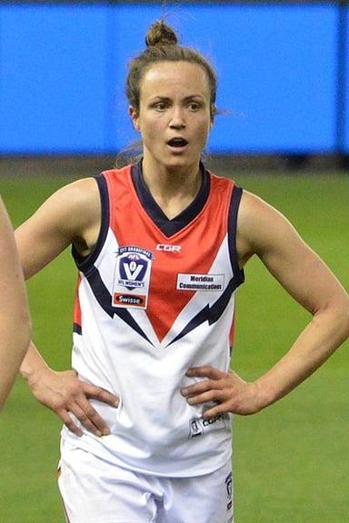 Who was the captain of Victoria in the inaugural AFL Women's State of Origin match in 2017?