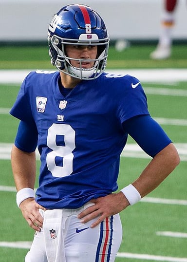 What are the teams that Daniel Jones had played for? [br](Select 2 answers)