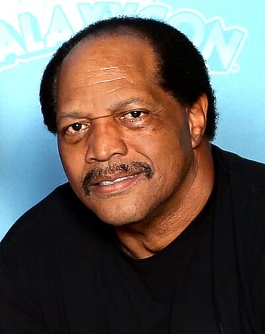 Which year was Ron Simmons inducted into the WWE Hall of Fame?