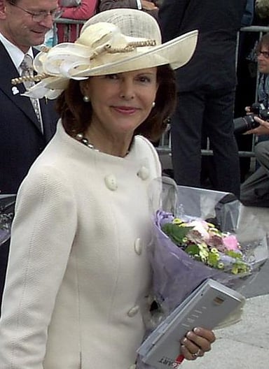 What's the name of Queen Silvia's 2nd son?