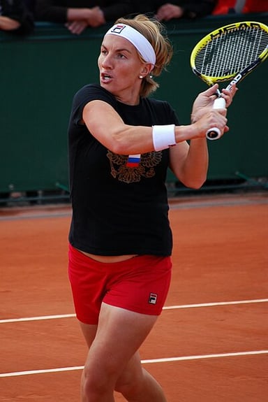 Which player did Kuznetsova beat in her first WTA Tour title match?