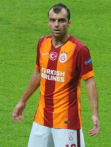What shirt number did Pandev commonly wear?