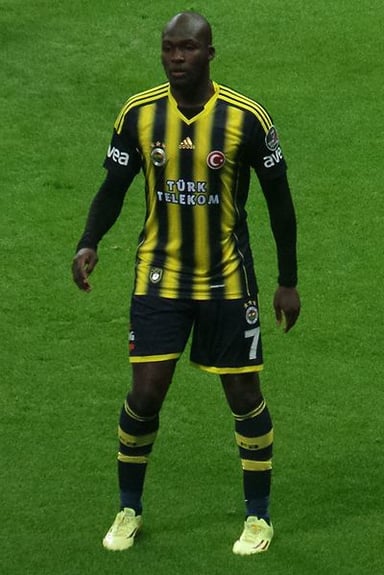 What position does Moussa Sow play in football?