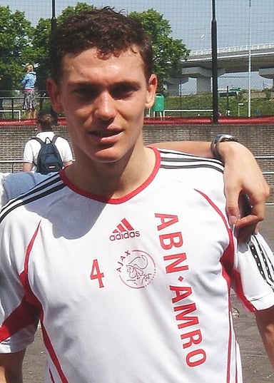 Which year did Vermaelen join Ajax's youth academy?
