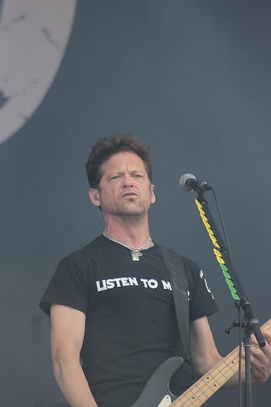 Which band was Jason Newsted a member of from 1986 to 2001?