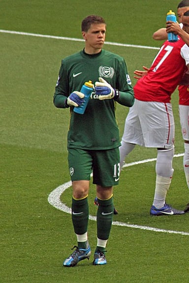 What was Szczęsny’s main position during his football career at Legia Warsaw?