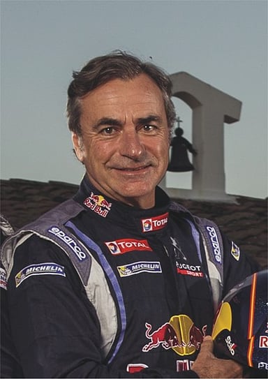 Who was Sainz's co-driver in the 2020 Dakar Rally?