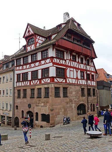 How many towers does Nuremberg Castle have?
