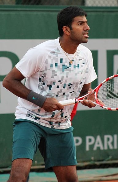 What was Rohan Bopanna's singles career-high ranking?