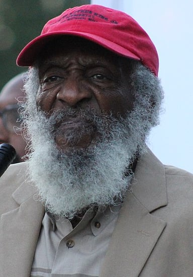 Dick Gregory was a staple in comedy clubs starting in which year?