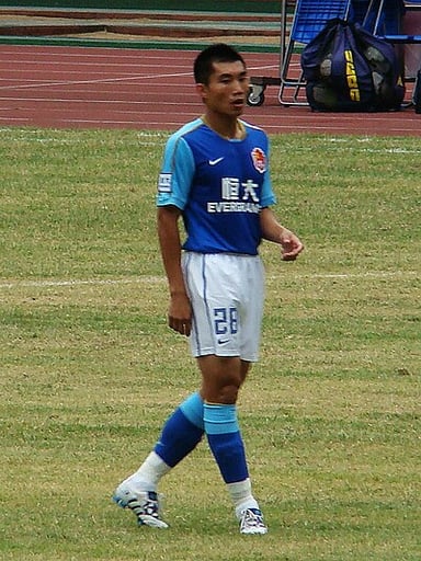 Which Scottish club did Zheng Zhi play for?