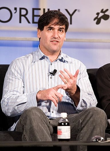 What was the name of the internet radio company Mark Cuban co-founded in the 1990s?