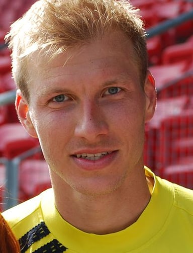 As of the latest update, which Estonian club is Klavan playing for?