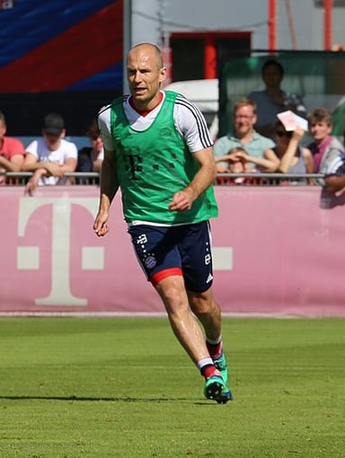 In which position did Arjen Robben usually play?
