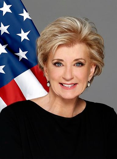 What year did Linda McMahon become CEO of WWE?