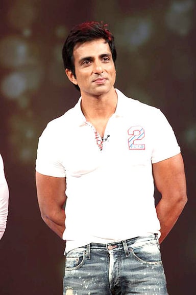 In which film did Sonu Sood play a significant supporting role in 2005?