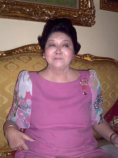 What does Imelda Marcos look like?