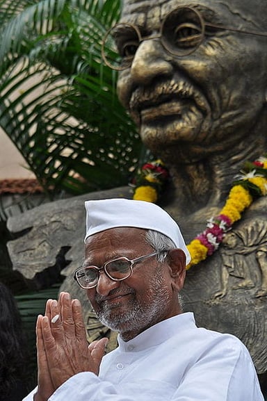 Where did Hazare conduct his 2011 hunger strike?