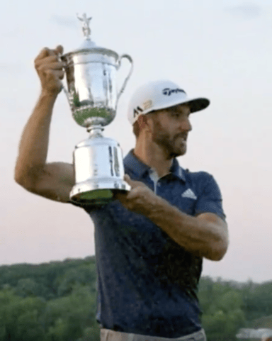 In which tournament did Dustin Johnson score a 276 with a 4-under-par?