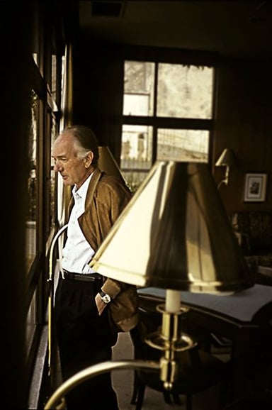 What other role apart from an author, did Thomas Bernhard serve in the world of literature?