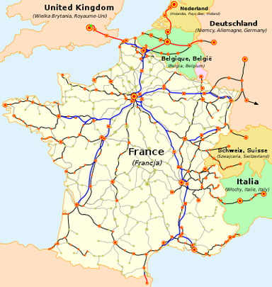 How many kilometers of SNCF's railway network are electrified?