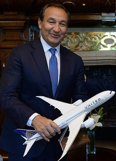 Which executive took over the CEO role from Oscar Munoz at United's annual meeting?