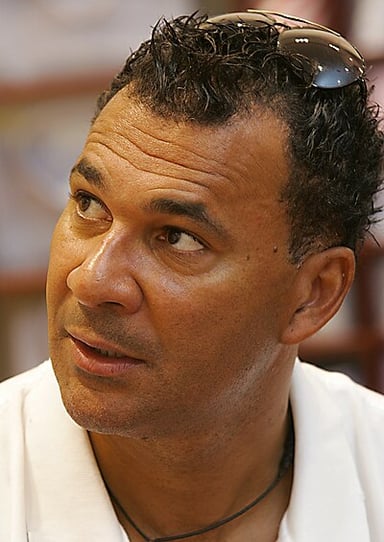 How many Serie A titles did Gullit win with Milan?